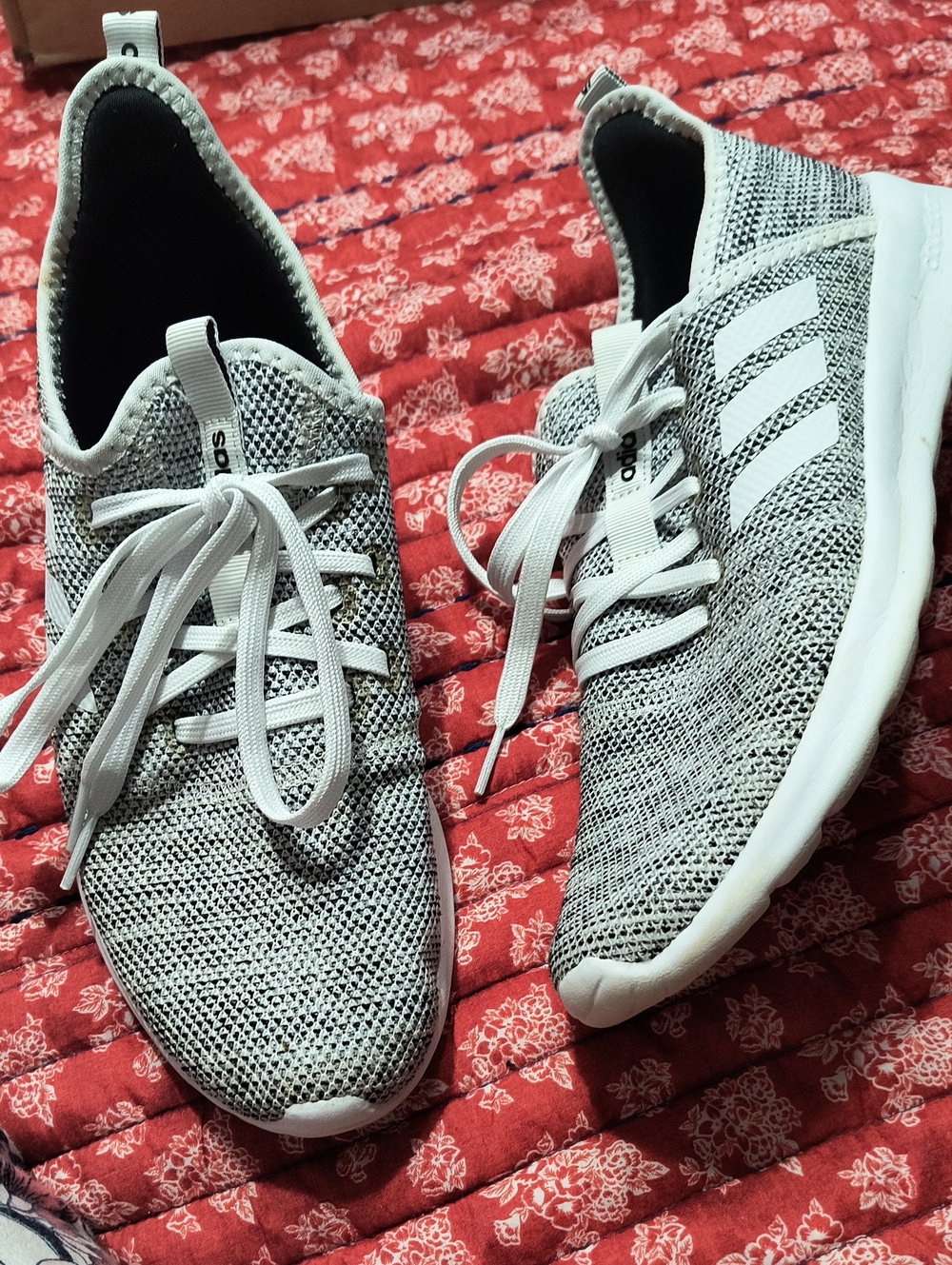 adidas Women’s Gray and White Knit Sneakers